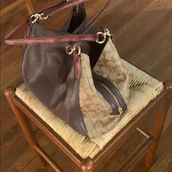 Coach bag like new - Picture 2 of 5